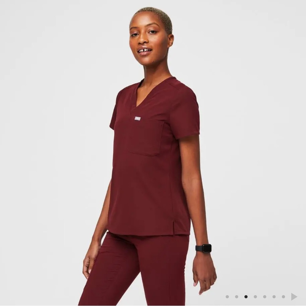 Figs Catarina Burgundy Scrub Top